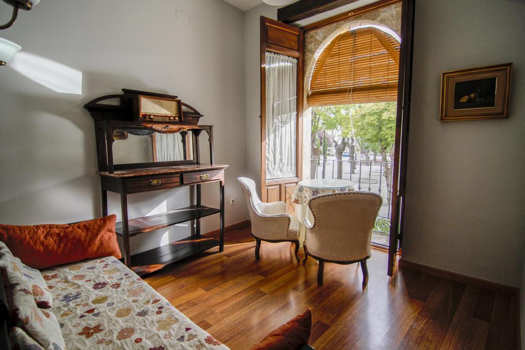Vivienda Turistica Yamaries Hotel Ubeda  Exterior photo
