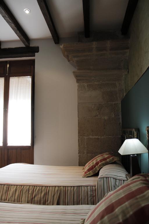 Vivienda Turistica Yamaries Hotel Ubeda  Exterior photo